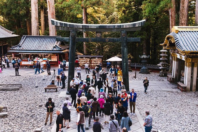 Nikko 1-Day Bus Tour :World Heritage of Nikko Toshogu,Lake Chuzenji,Kegon Falls - Immerse in the Beauty of Lake Chuzenji