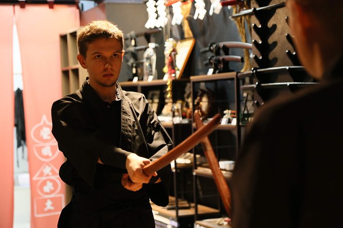 Ninja Samurai 2-Hour Hands-On Lesson in English in Tokyo - The History of Ninja and Samurai in Tokyo
