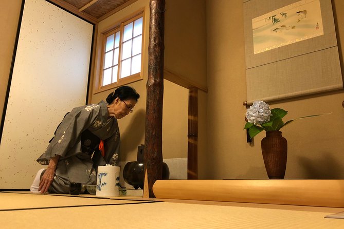 Old Town Tokyo Food Tour - Uncovering the Stories: Old Town Tokyos Resilience