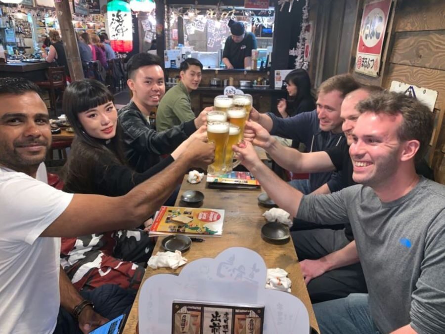osaka-bar-hopping-night-walking-tour-in-namba5