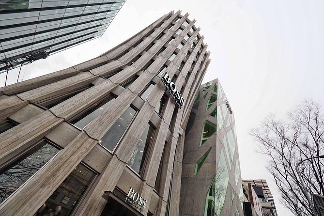 private-harajuku-omotesando-architecture-walking-tour7