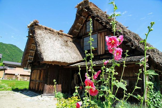 Private Tour of Shirakawago and Gokayama From Kanazawa