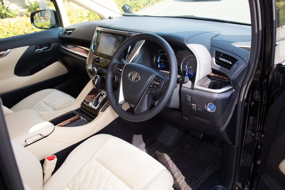 Private Transfer: From Tokyo 23 Wards to Narita Airport NRT - Quick Takeaways