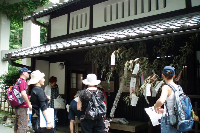 private-walking-tour-in-bamboo-forest-hidden-spots-in-arashiyama8