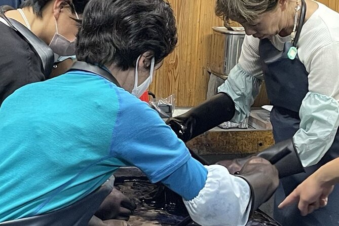 Roketsu Dyeing Experience: M Course Roketsu Dyeing Experience - Step-by-Step Guide to Roketsu Dyeing: M Course