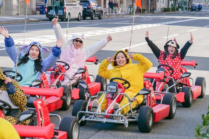 street-osaka-gokart-tour-with-funny-costume-rental10