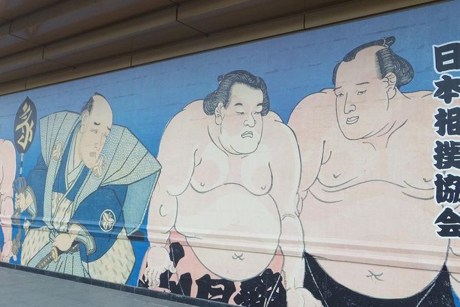 Sumo Wrestling Tournament Experience in Tokyo - Witnessing the Intense Matches and Shifting Momentum