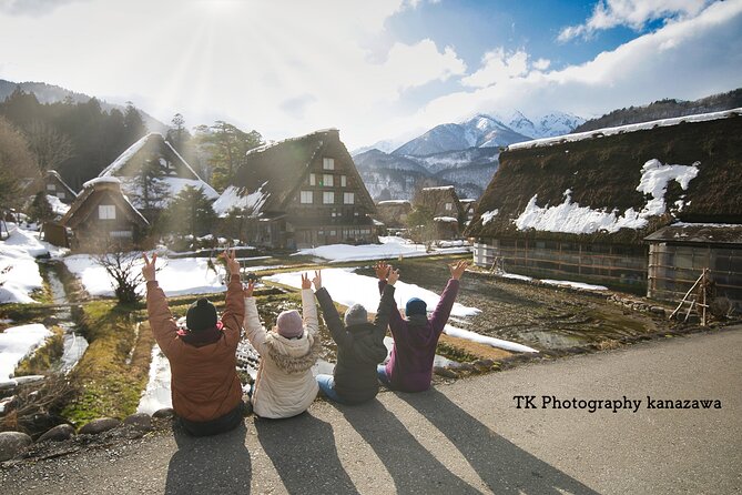 Takayama & Shirakawago Private 1 Day Tour & Photoshoot by Professional Photographer