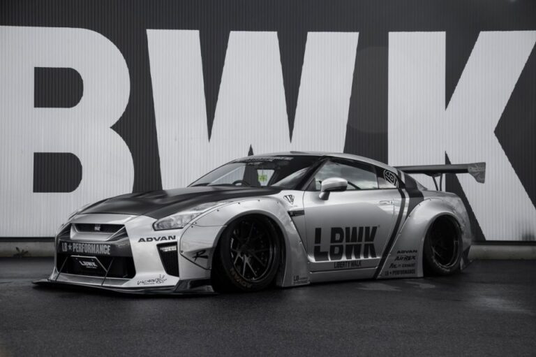 Tokyo & Daikoku Parking Area GT-R Tour