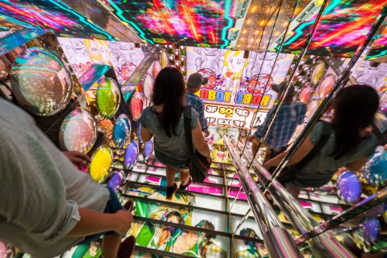 Tokyo: Samurai Show Ticket With 2 Drinks