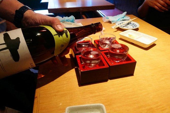 Tokyo Shinjuku District Bar Hopping Tour With Food And Drinks