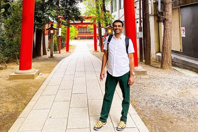Tokyo Walking Tour With Licensed Guide Shinjuku