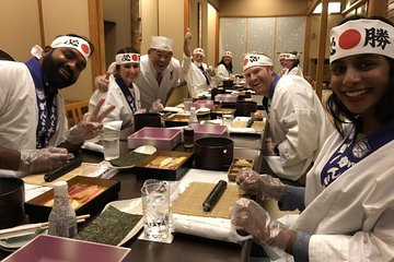 Tsukiji Fish Market Visit With Sushi Making Experience Tokyo